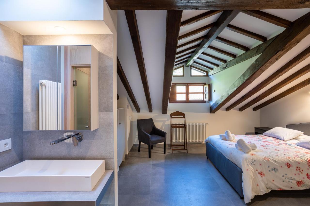 Apartamentos Los Edules Treceño Esterno foto